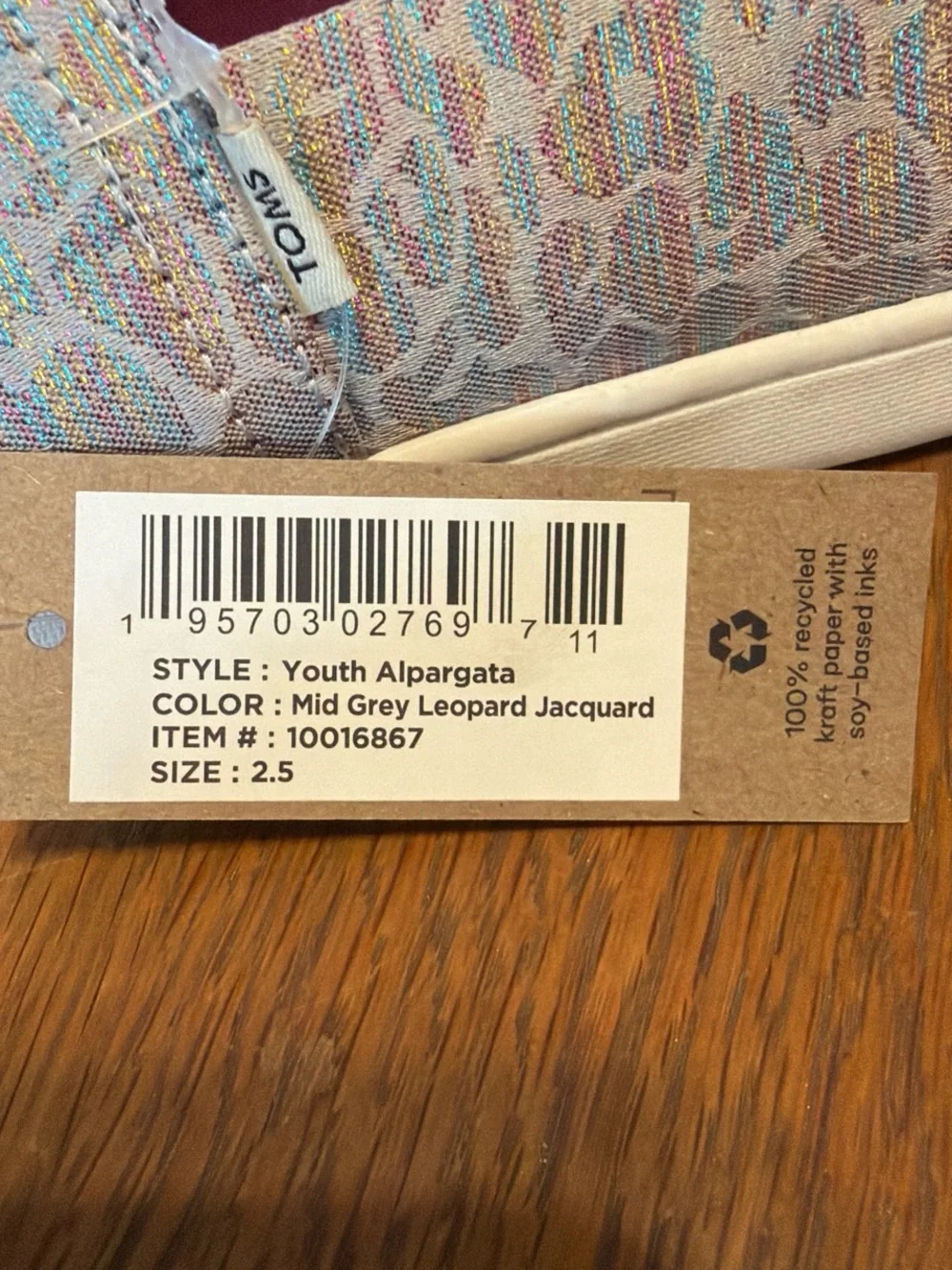 TOMS Youth Size 2.5 Slip on - New